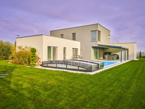 Prodej kanceláře, Vysoký Újezd, 280 m2