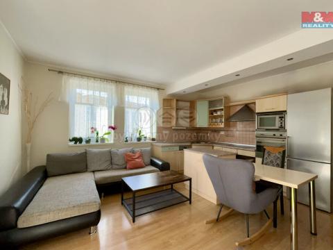 Pronájem bytu 3+kk, Zlín, Čiperova, 64 m2