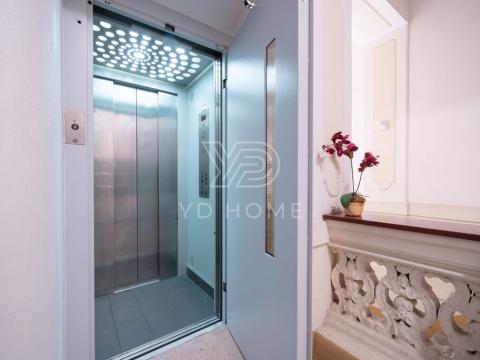 Prodej bytu 1+kk, Praha, Charvátova, 28 m2