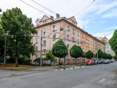 Pronájem bytu 1+1, Plzeň, Sladkovského, 47 m2