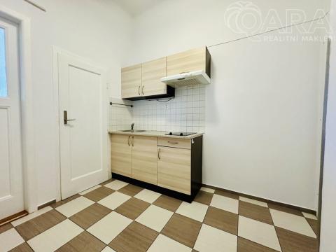 Pronájem bytu 2+kk, Praha - Břevnov, Patočkova, 42 m2