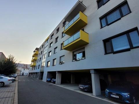 Pronájem bytu 2+kk, Pardubice - Zelené Předměstí, Bratranců Veverkových, 55 m2