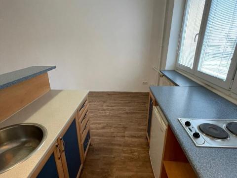 Pronájem bytu 1+kk, Most, Jaroslava Vrchlického, 22 m2