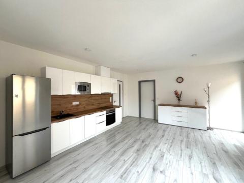 Pronájem bytu 2+kk, České Budějovice - České Budějovice 3, Nádražní, 47 m2