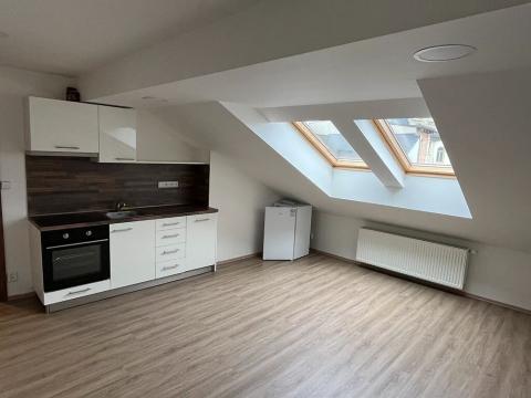 Pronájem bytu 1+kk, Liberec, Pražská, 25 m2