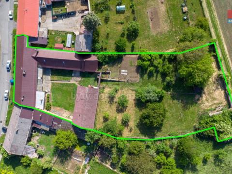 Prodej rodinného domu, Svésedlice, 197 m2