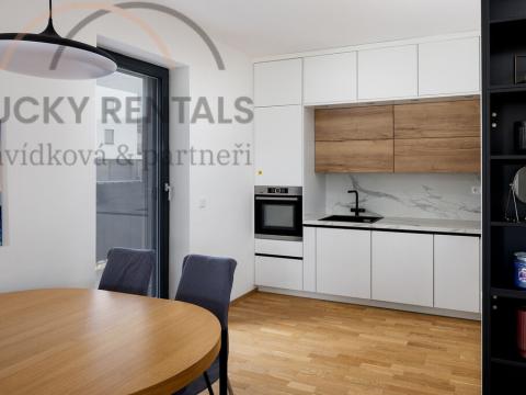 Pronájem bytu 2+kk, Praha - Modřany, Mezi vodami, 63 m2