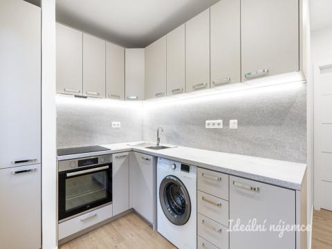 Pronájem bytu 2+1, Praha - Strašnice, Vrbčanská, 53 m2