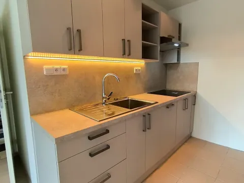 Pronájem bytu 2+kk, Kladno, Čs. armády, 40 m2