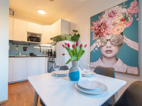 Pronájem bytu 2+kk, Praha - Vinohrady, Perucká, 41 m2