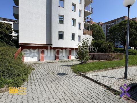 Pronájem garáže, Zlín, Podlesí I, 16 m2