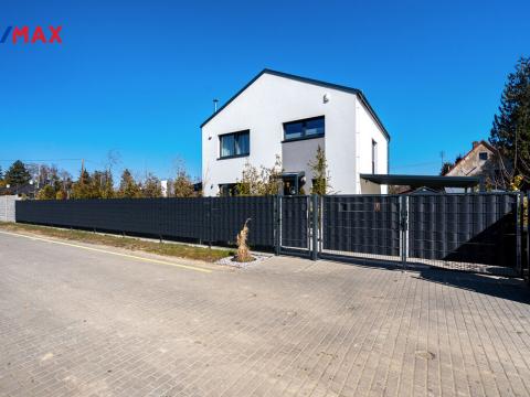 Prodej rodinného domu, Mukařov - Žernovka, Českobrodská, 160 m2