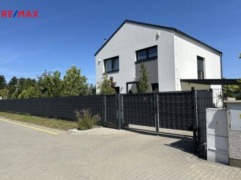 Prodej rodinného domu, Mukařov - Žernovka, 160 m2