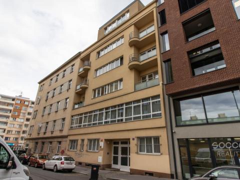 Pronájem kanceláře, Praha - Libeň, Lihovarská, 204 m2