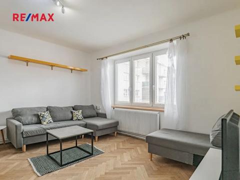 Pronájem bytu 2+1, Jindřichův Hradec, Tovární, 58 m2