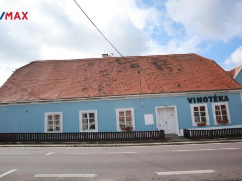 Prodej vícegeneračního domu, Znojmo - Kasárna, 790 m2