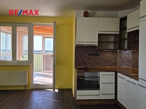Pronájem bytu 1+kk, Klecany, V Honech, 30 m2