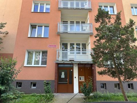 Pronájem bytu 1+1, Plzeň, Macháčkova, 36 m2