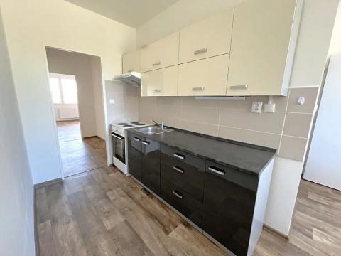 Pronájem bytu 2+1, Česká Lípa, 5. května, 63 m2