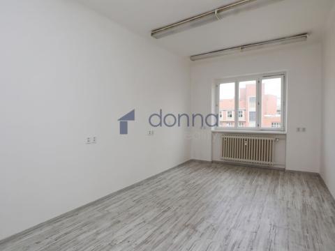 Pronájem kanceláře, Praha, Blanická, 20 m2