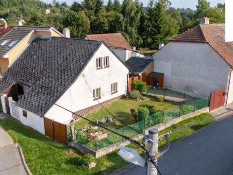 Prodej rodinného domu, Batelov, Na Vůbci, 50 m2