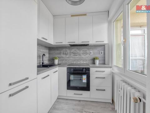 Prodej bytu 1+1, Karviná - Hranice, Bratr. Veverkových, 34 m2