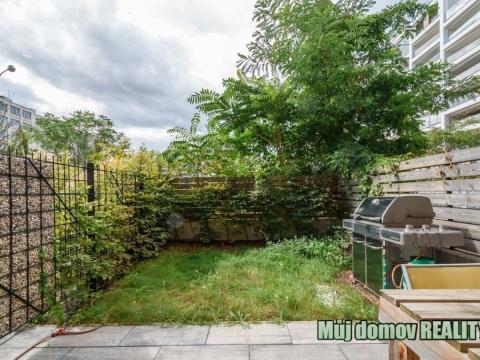 Pronájem bytu 1+kk, Praha - Karlín, U Mlýnského kanálu, 48 m2