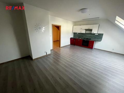 Pronájem bytu 4+kk, Kunovice, Osvobození, 129 m2