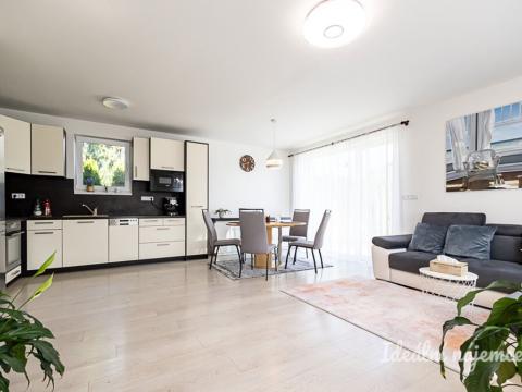 Pronájem rodinného domu, Hovorčovice, Střední, 76 m2