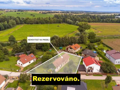 Prodej rodinného domu, Lochenice, 252 m2