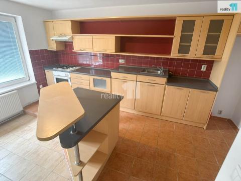 Pronájem bytu 3+1, Kroměříž, Chropyňská, 74 m2