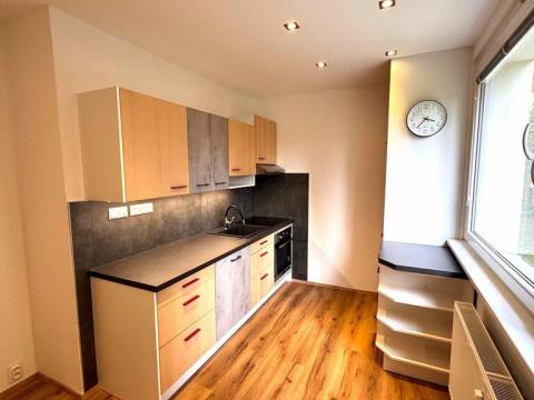 Pronájem bytu 3+1, Jablonec nad Nisou - Mšeno nad Nisou, Mechová, 70 m2