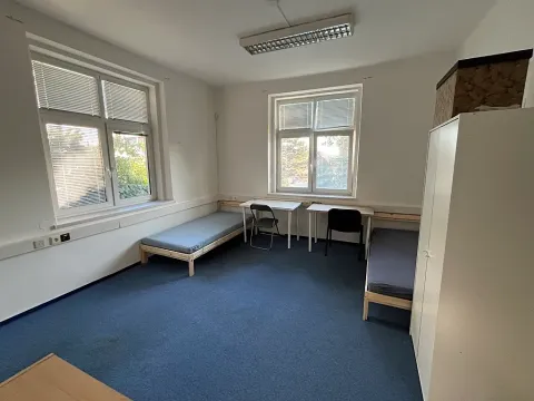Pronájem pokoje, Brno, Hlávkova, 90 m2