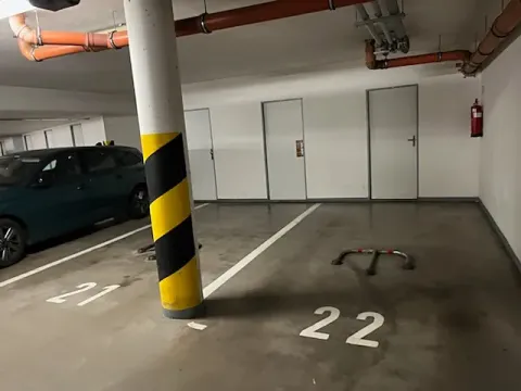 Prodej garážového stání, Praha - Libeň, Podvinný mlýn, 13 m2