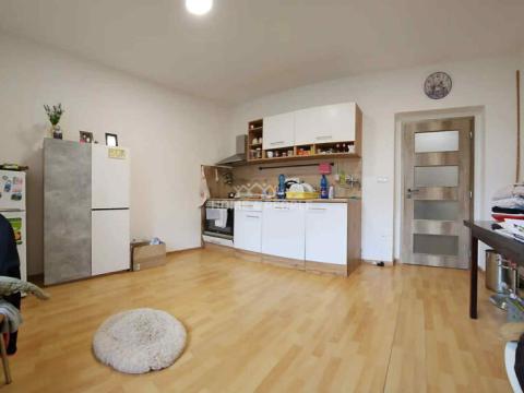 Prodej bytu 2+kk, Chrudim - Chrudim II, Svěchyňova, 60 m2