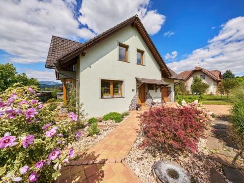 Prodej rodinného domu, Vlčice, 180 m2