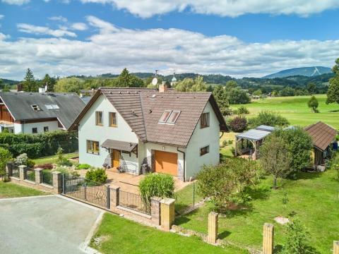 Prodej rodinného domu, Vlčice, 180 m2