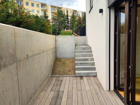 Pronájem bytu 1+kk, Praha - Smíchov, Smrčinská, 60 m2