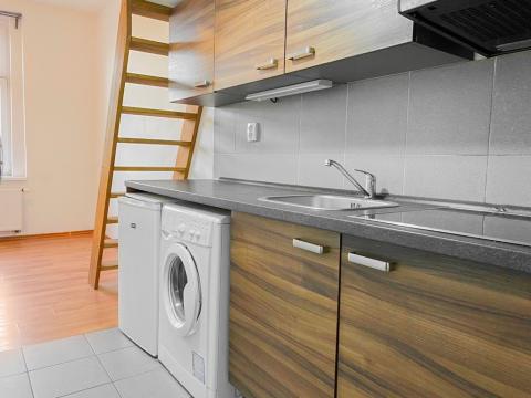 Pronájem bytu 1+kk, Praha - Vysočany, Freyova, 23 m2