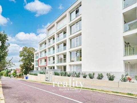 Pronájem bytu 2+kk, Znojmo, Jarošova, 46 m2