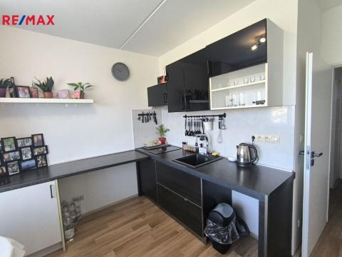 Pronájem bytu 1+1, Karlovy Vary - Drahovice, Úvalská, 35 m2
