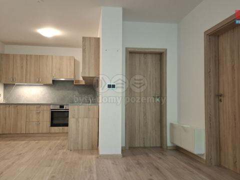 Pronájem bytu 2+kk, Komorní Lhotka, 64 m2