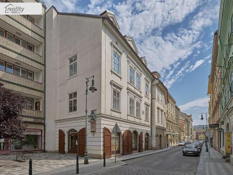 Pronájem kanceláře, Praha - Nové Město, Soukenická, 401 m2