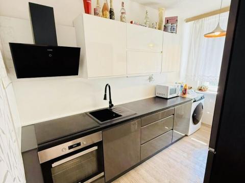 Prodej bytu 3+1, Teplice, Pražská, 68 m2