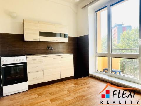 Pronájem bytu 1+1, Ostrava - Poruba, Hlavní třída, 39 m2