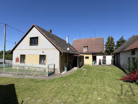 Prodej podílu 3/4 rodinného domu, Žihobce, 85 m2