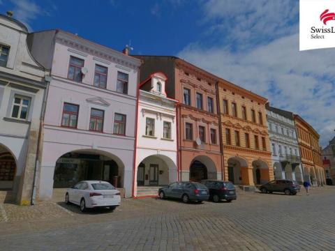 Prodej rodinného domu, Jaroměř, nám. Československé armády, 217 m2