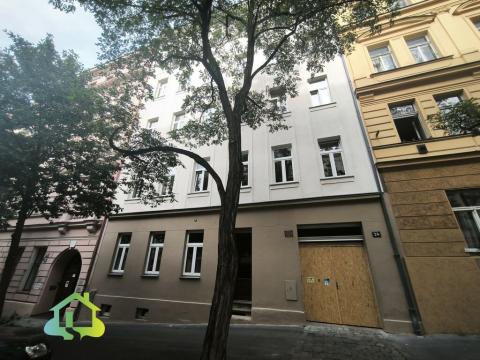 Pronájem skladu, Praha - Vinohrady, Velehradská, 5 m2