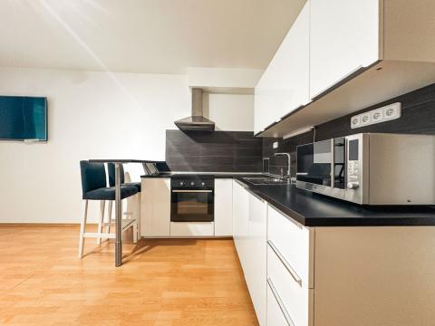 Pronájem bytu 2+kk, Praha - Košíře, Černochova, 45 m2