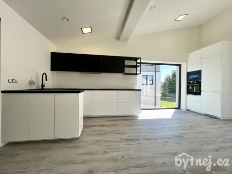 Pronájem bytu 3+kk, Brno - Ivanovice, Mácova, 126 m2